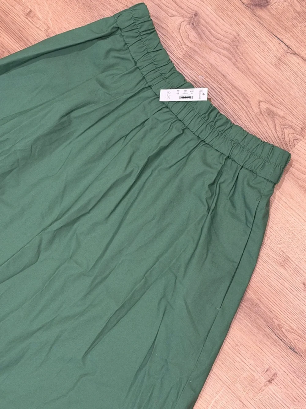 Madewell A-Line Midi Skirt in Poplin - Picture 8 of 8